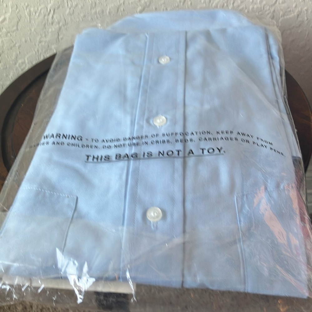 Edwards: Light Blue Long Sleeve Buttom down shirt- L (neck 16-16.5) - Picture 5 of 16